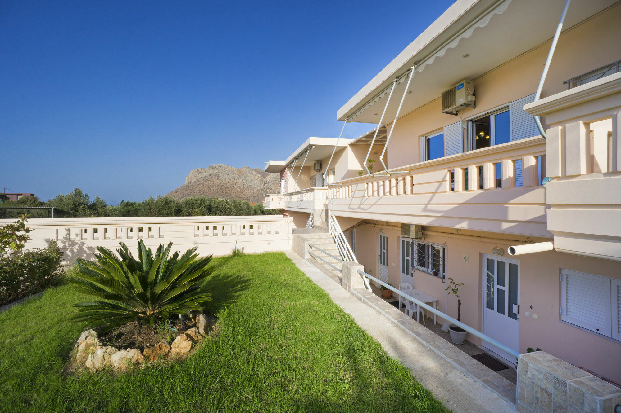 Stavrós Skamagkas G. Apartments מראה חיצוני תמונה